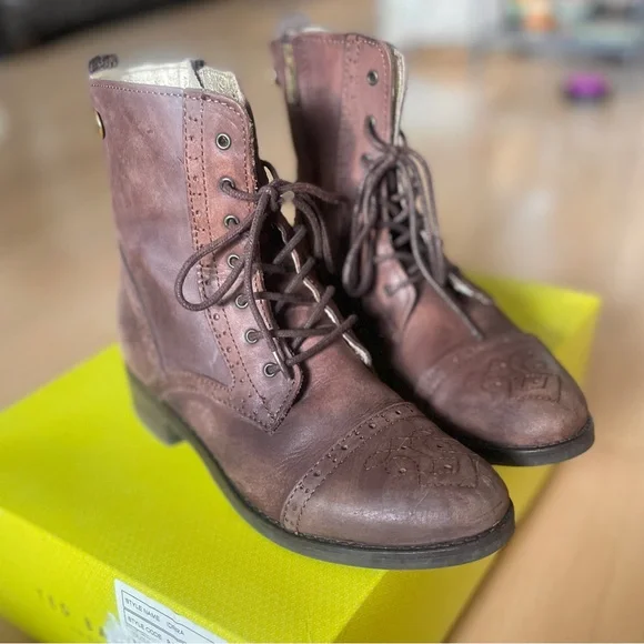 TED BAKER LONDON Combat Lace up Boots / Distressed Brown Leather / Size 7 - Picture 12 of 12